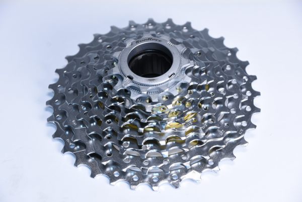 SunRace Freilauf 9-fach MF-EX9 9AU 11-32 Z. Index silber Geeignet für HR-Nabenmotoren